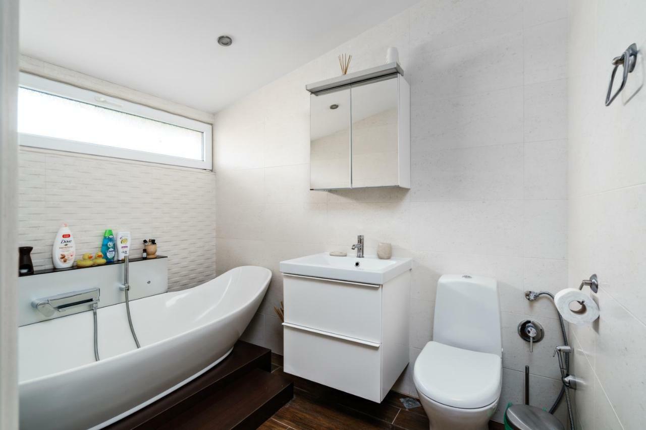 סופיה 3Bdr The Hadjis - City Center Flat מראה חיצוני תמונה